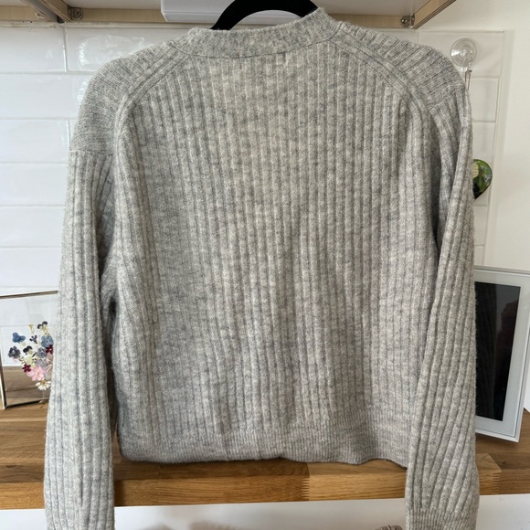 H&M Gray Cardigan Size Small - Picture 3 of 3